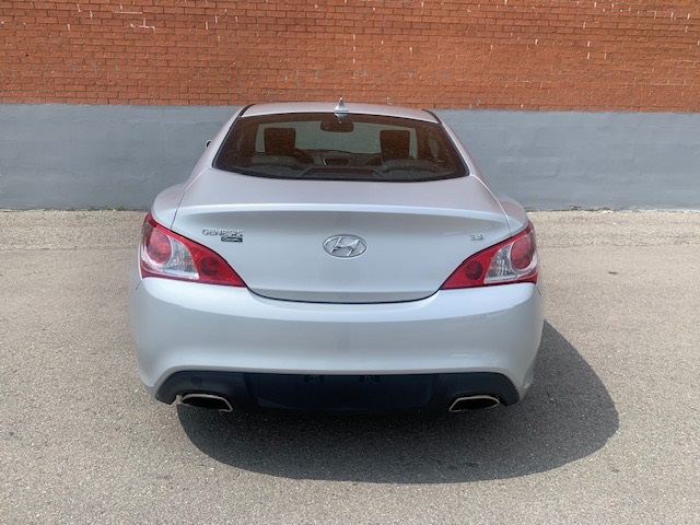 Hyundai Genesis Coupe