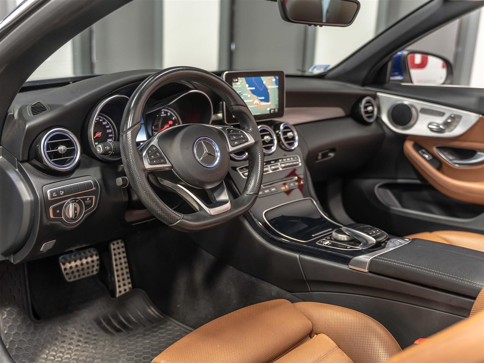Mercedes-Benz C300