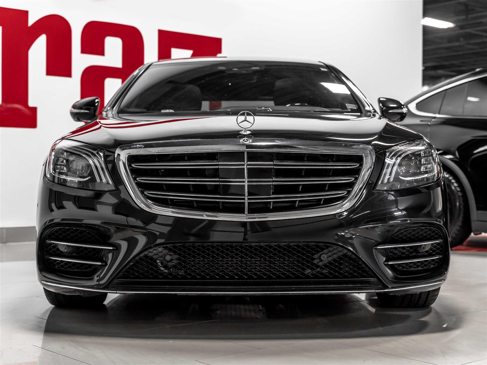 Mercedes-Benz S560