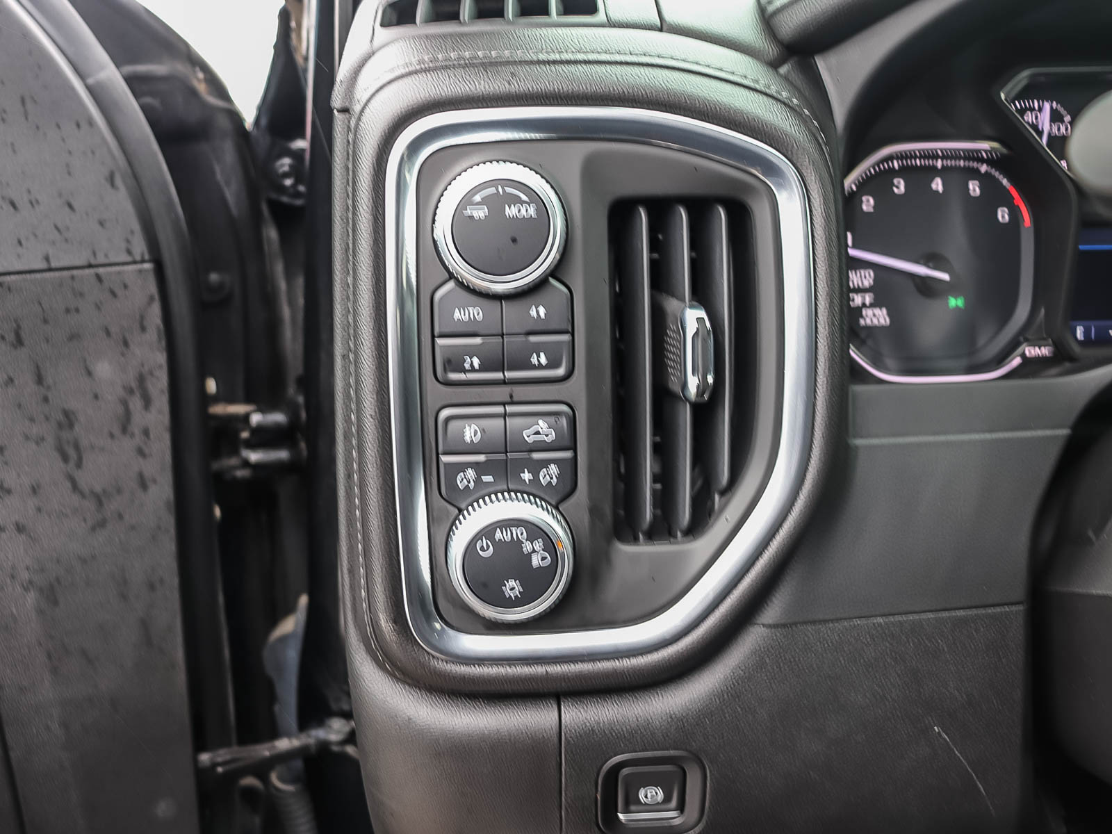 GMC Sierra Short BOX Crew CAB 1500 4WD