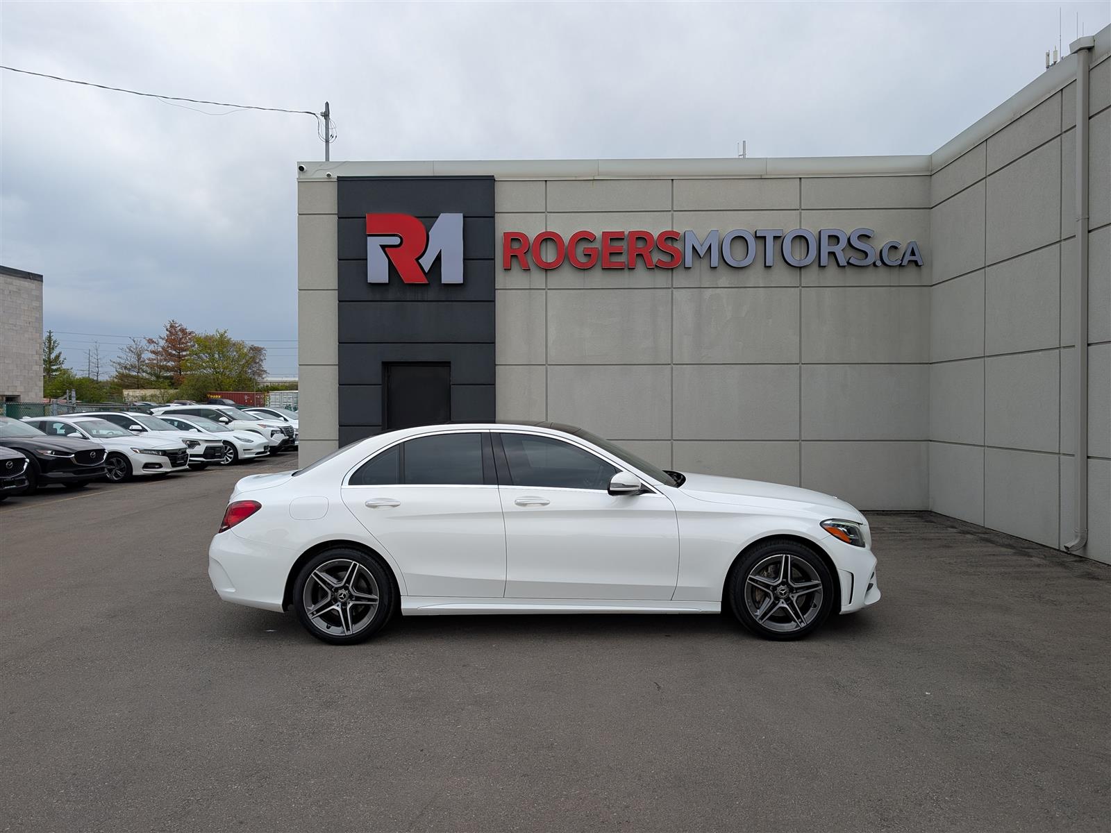 Mercedes-Benz C300
