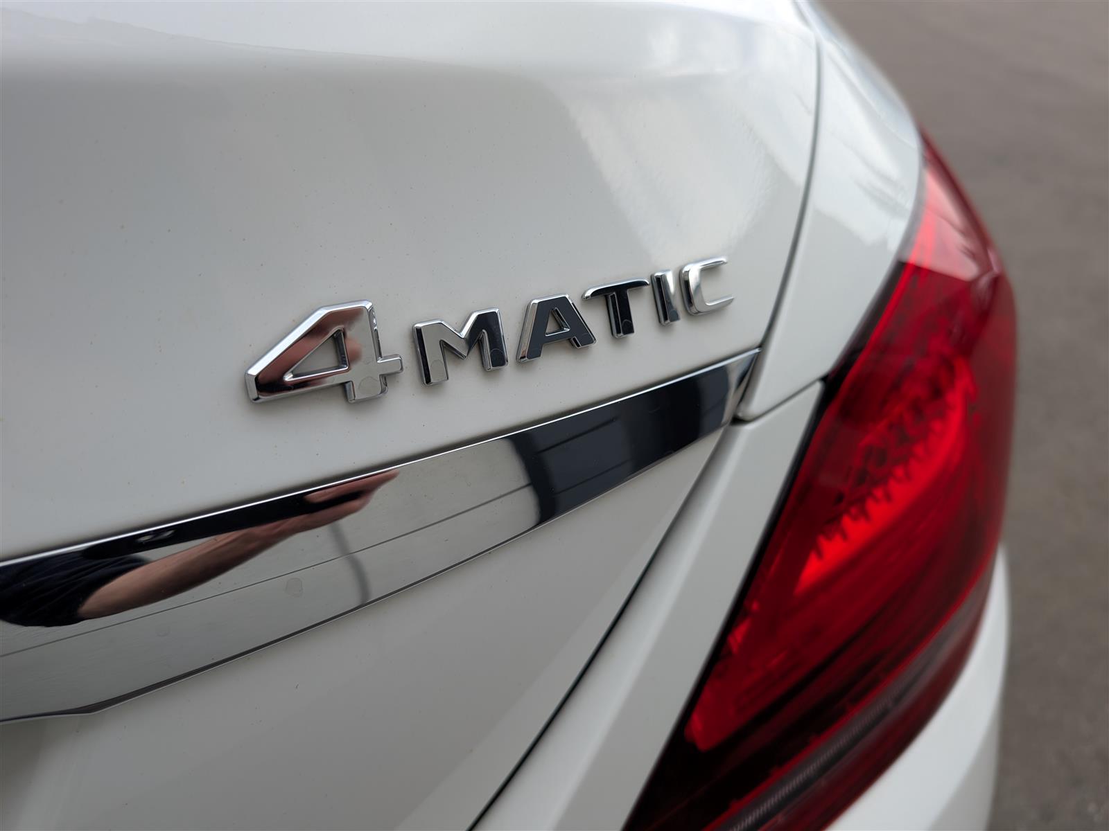 Mercedes-Benz C300