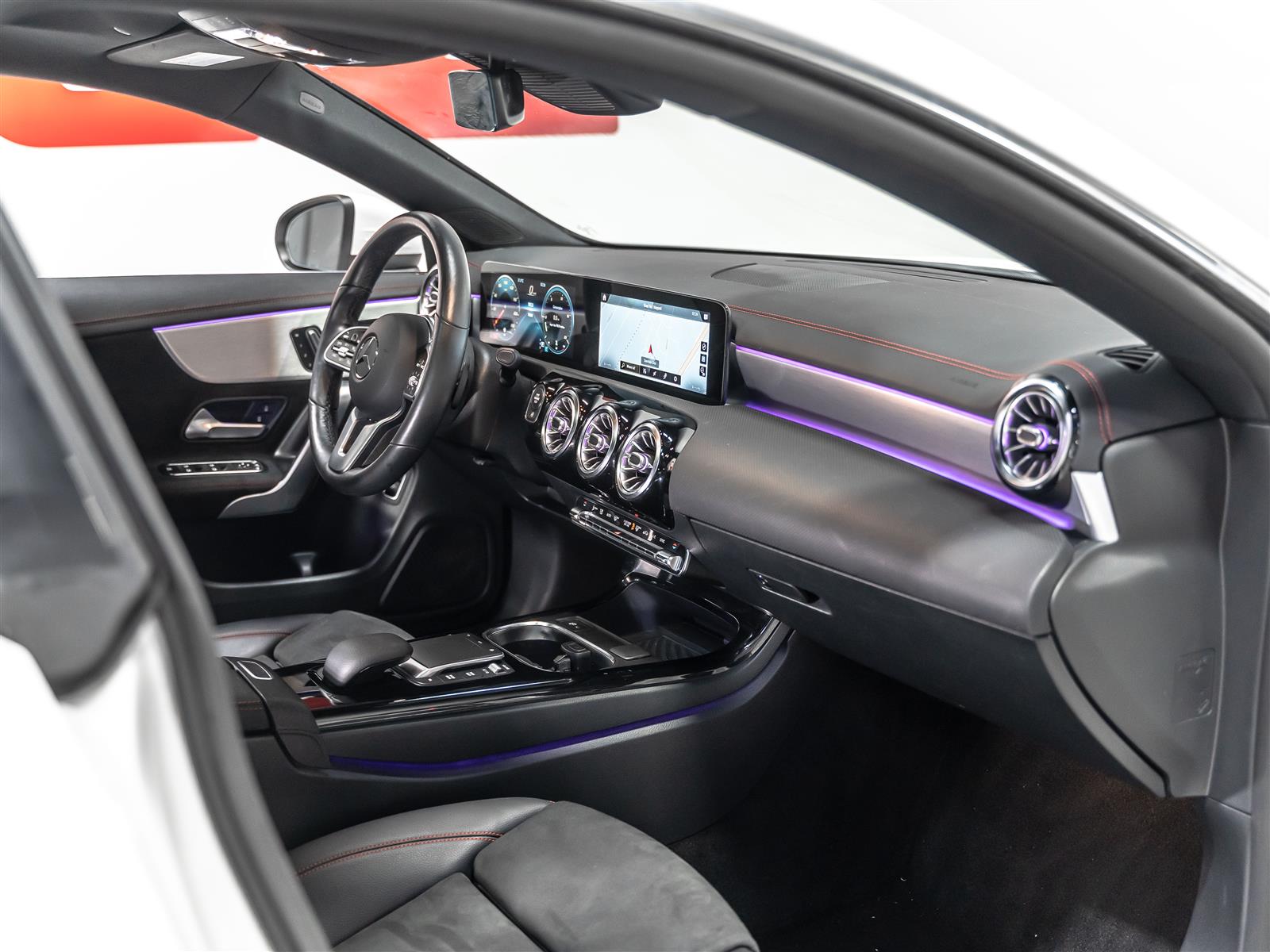 Mercedes-Benz CLA250