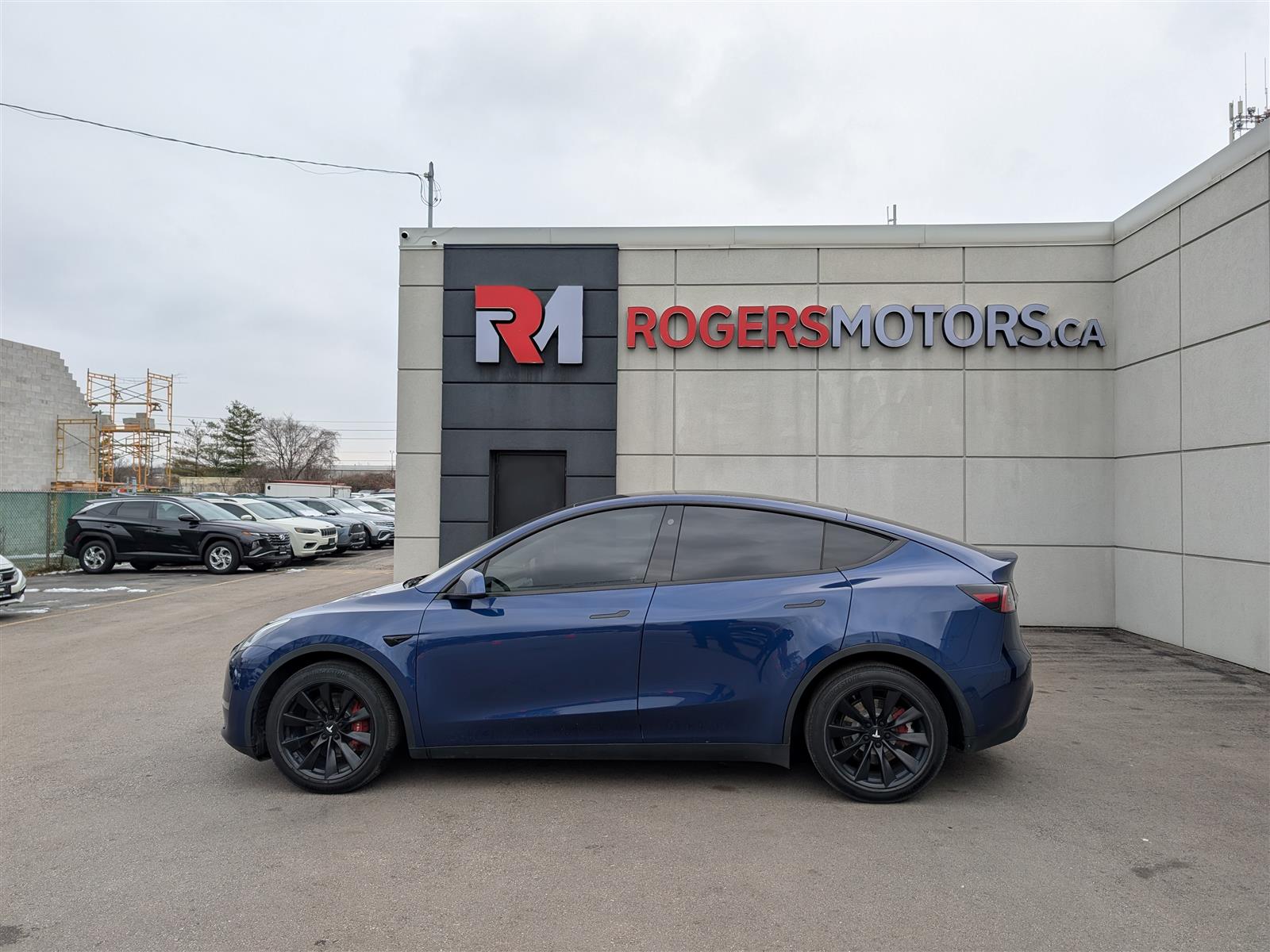 Tesla MODEL Y