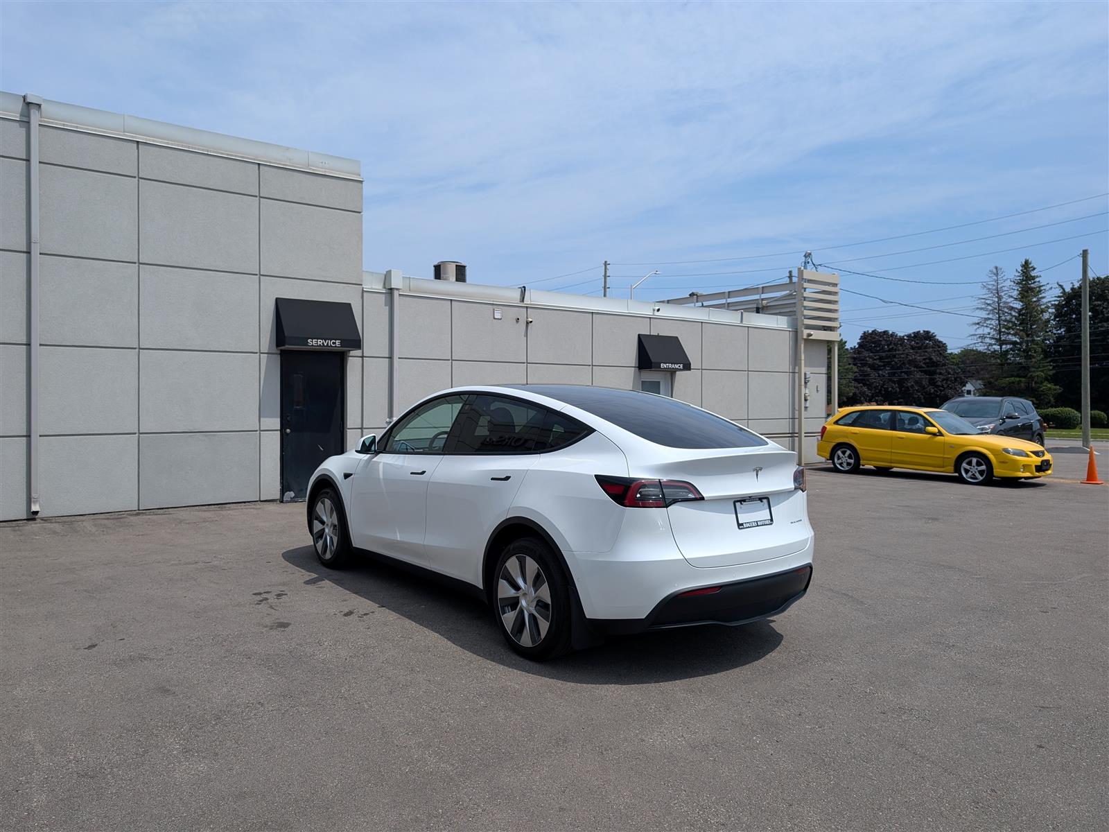 Tesla MODEL Y