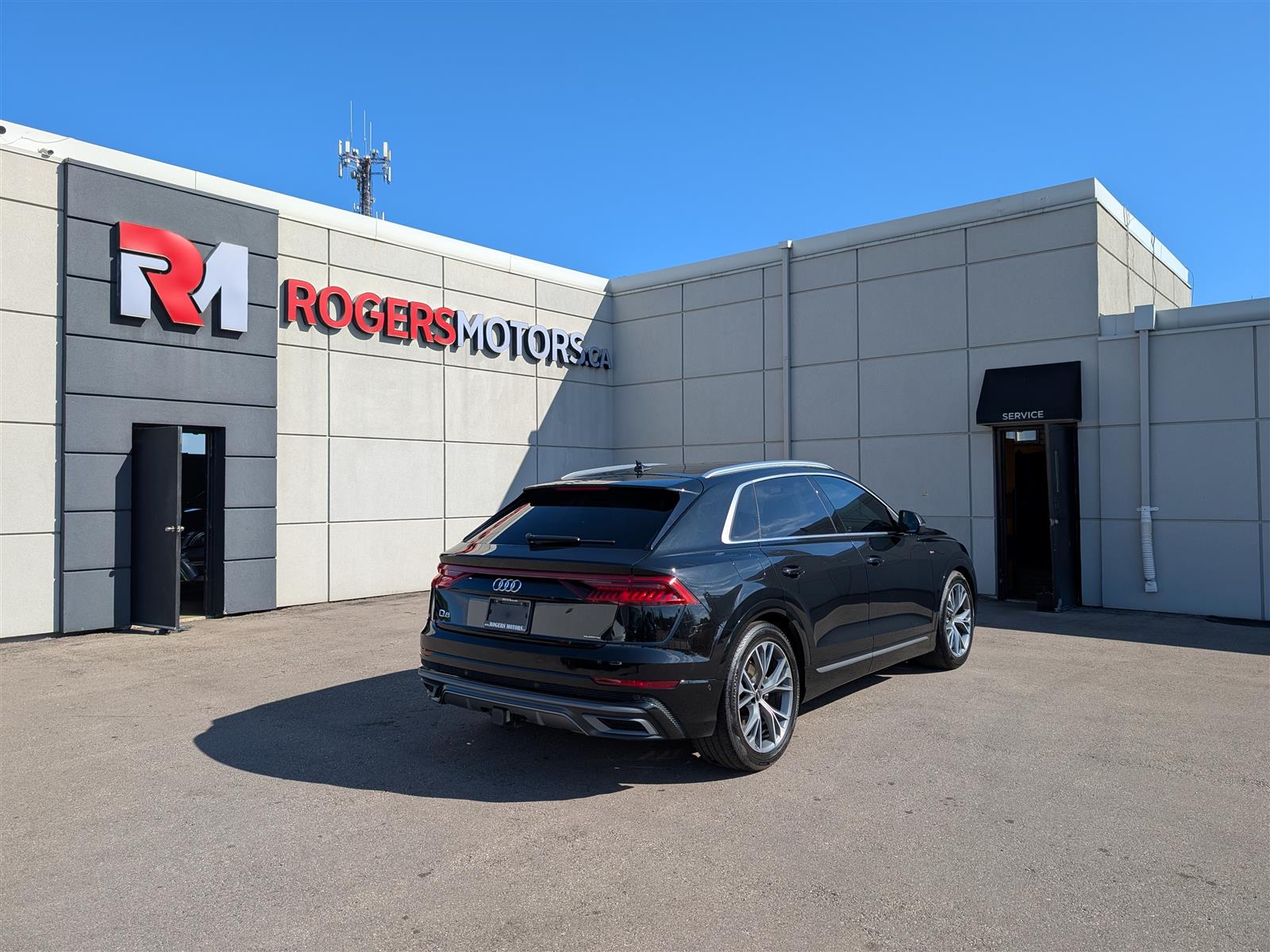 Audi Q8