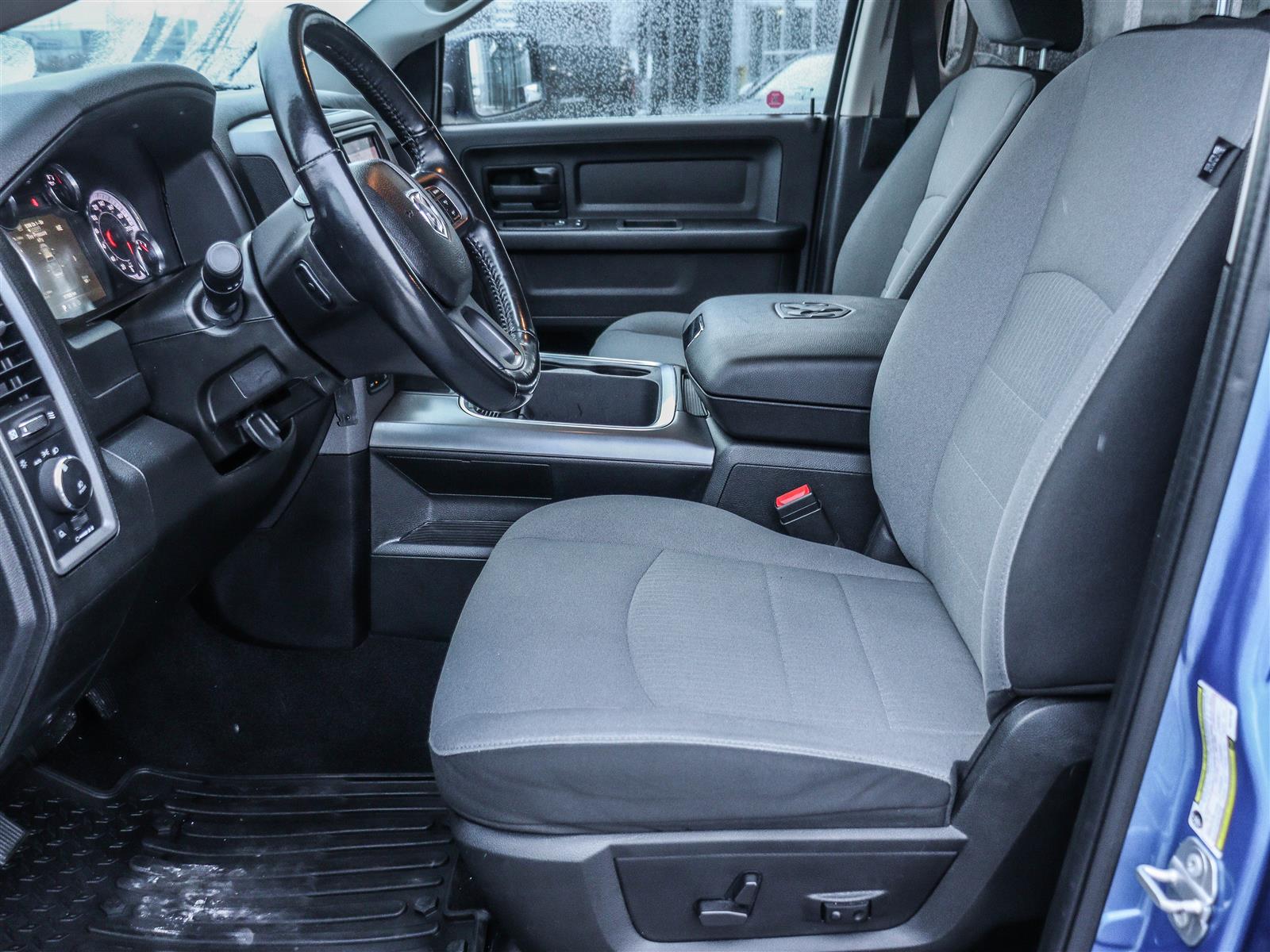 Ram RAM 1500 Classic Crew Cab 4x4 (DS)