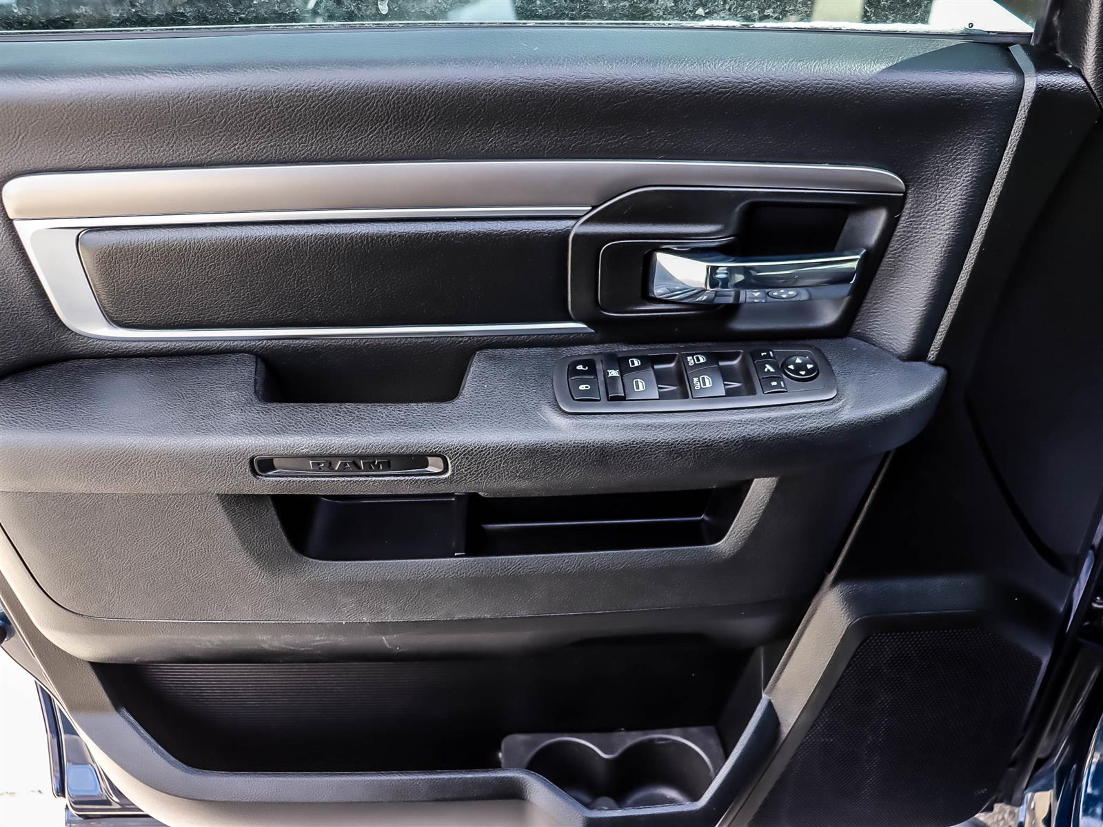 Ram RAM 1500 Classic Quad Cab 4x4 (DS)