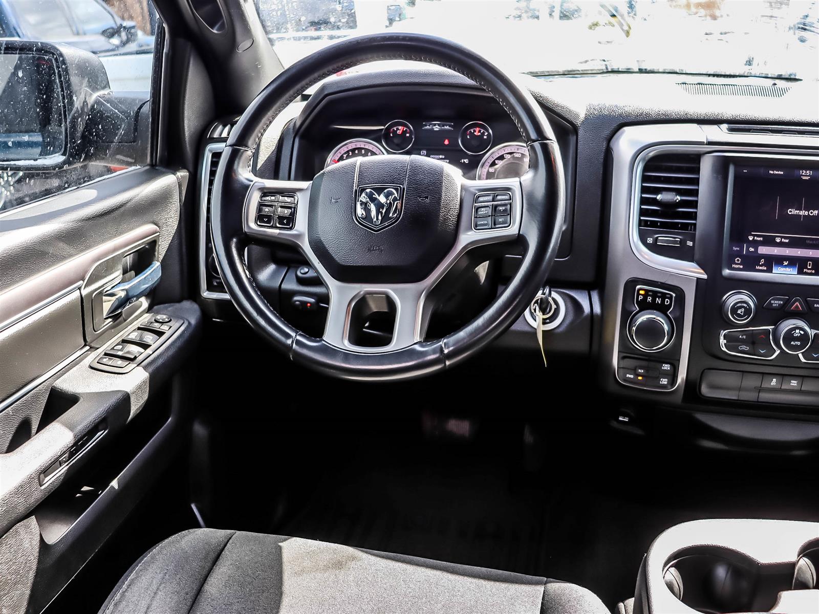 Ram RAM 1500 Classic Quad Cab 4x4 (DS)