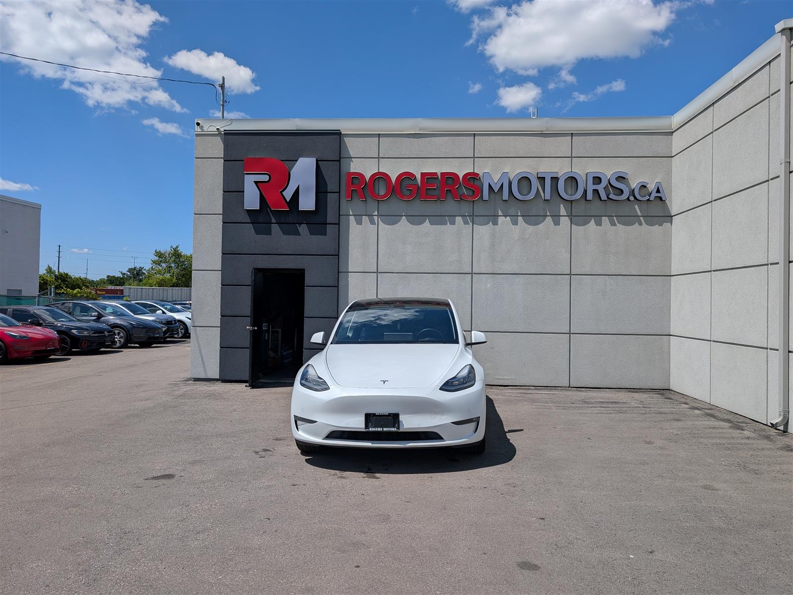 Tesla MODEL Y