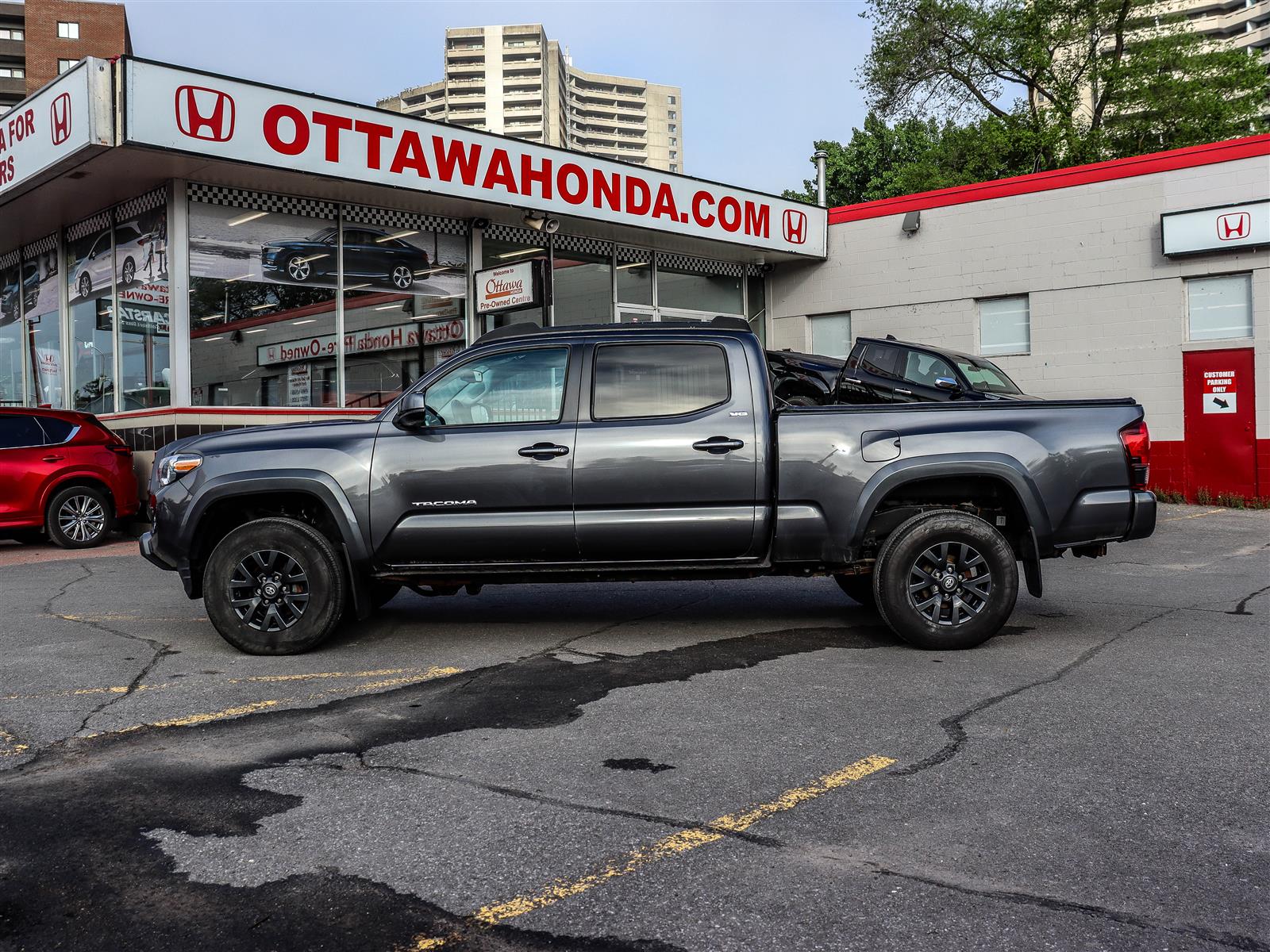 Toyota Tacoma