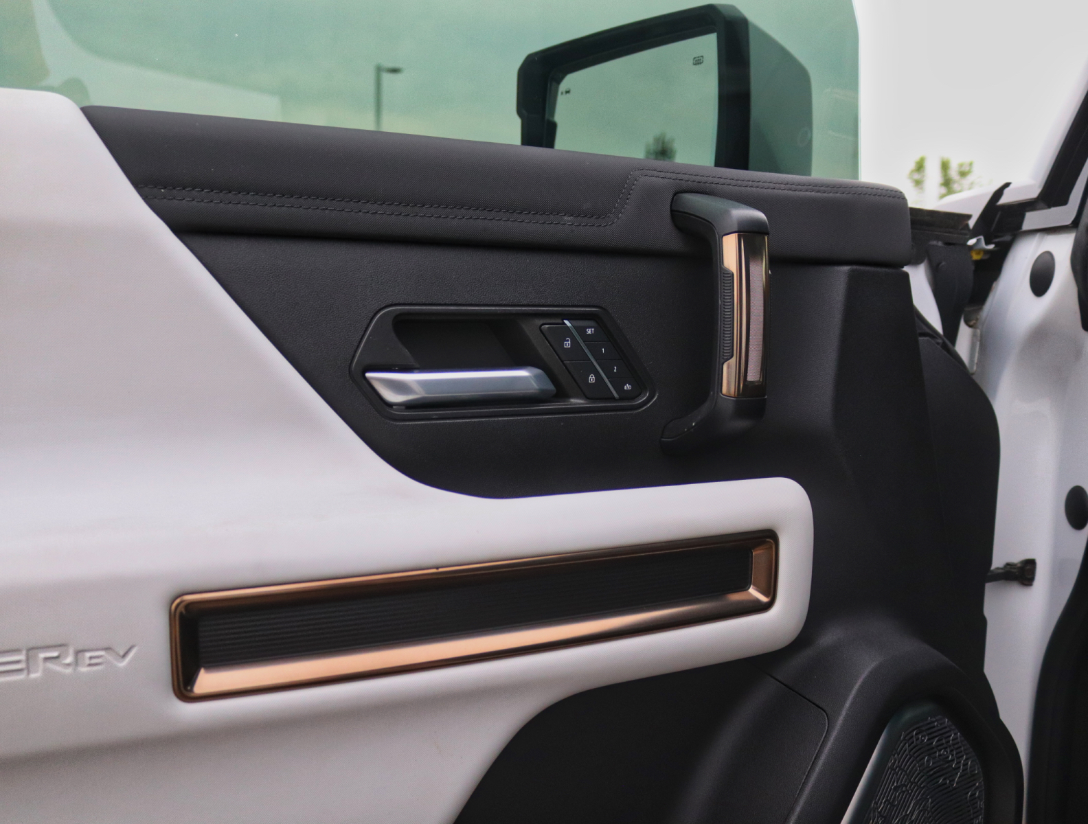 GMC HUMMER EV PICKUP