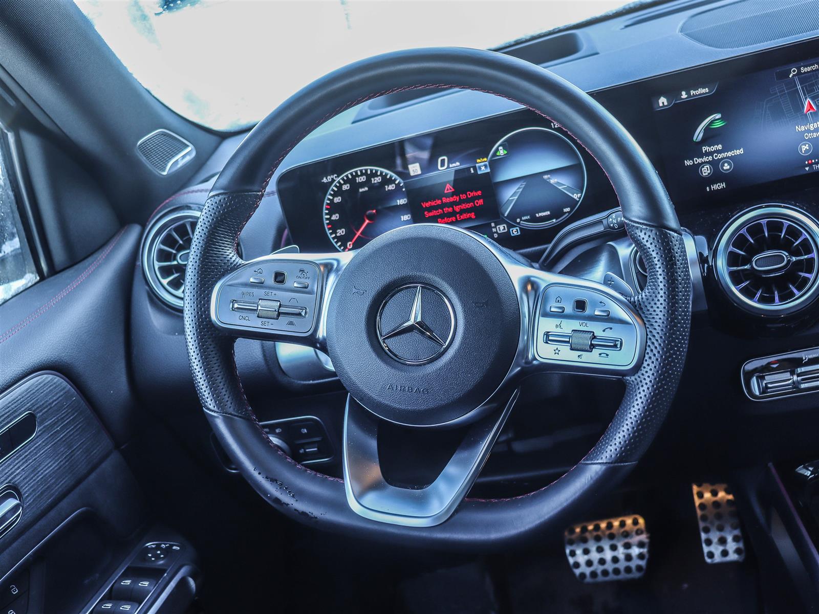 Mercedes-Benz EQB350