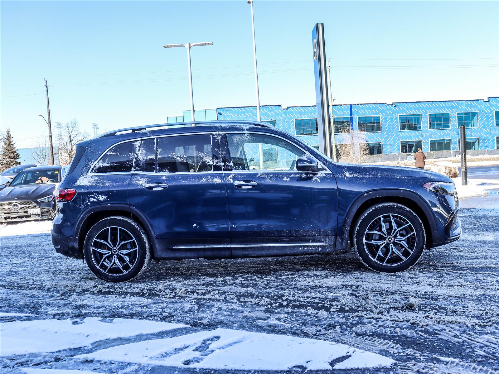 Mercedes-Benz EQB350