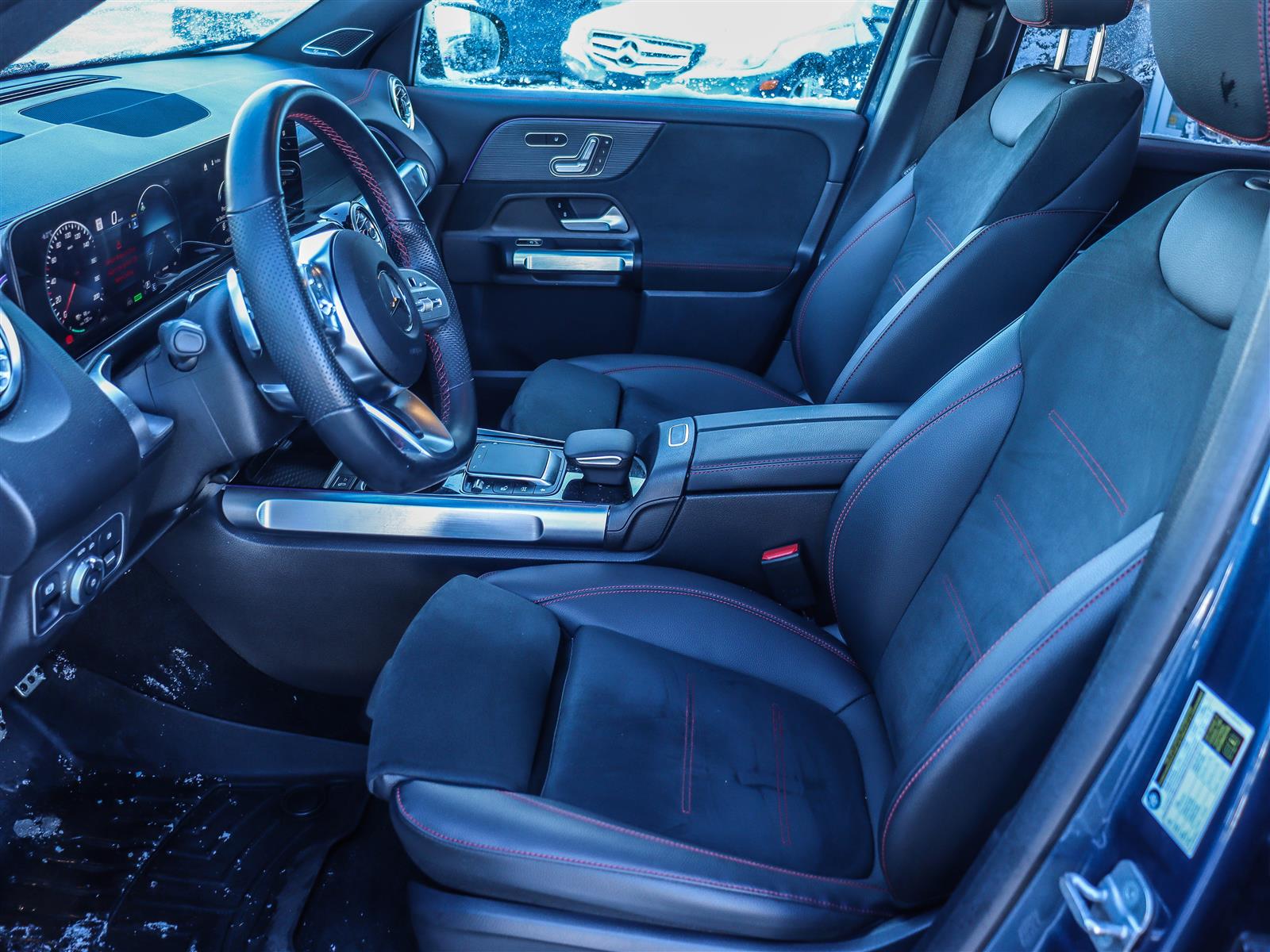 Mercedes-Benz EQB350