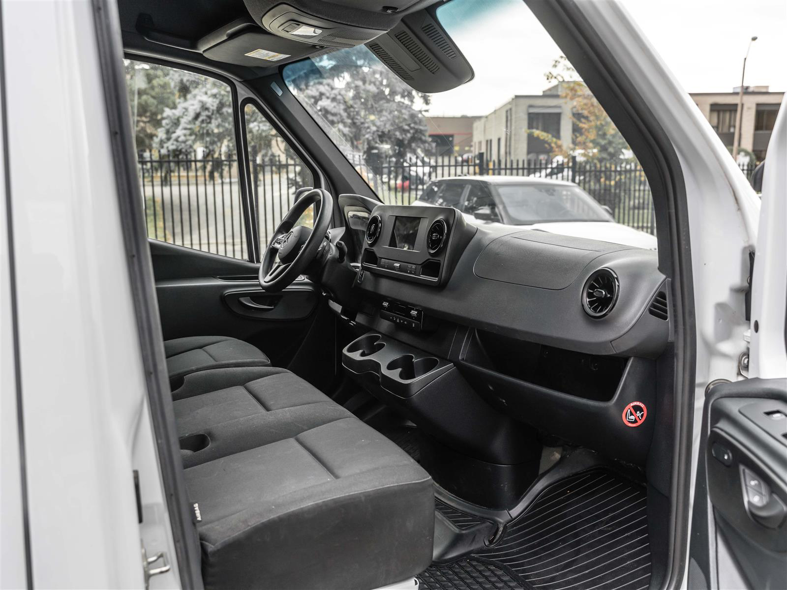 Mercedes-Benz Sprinter 2500 Cargo 170