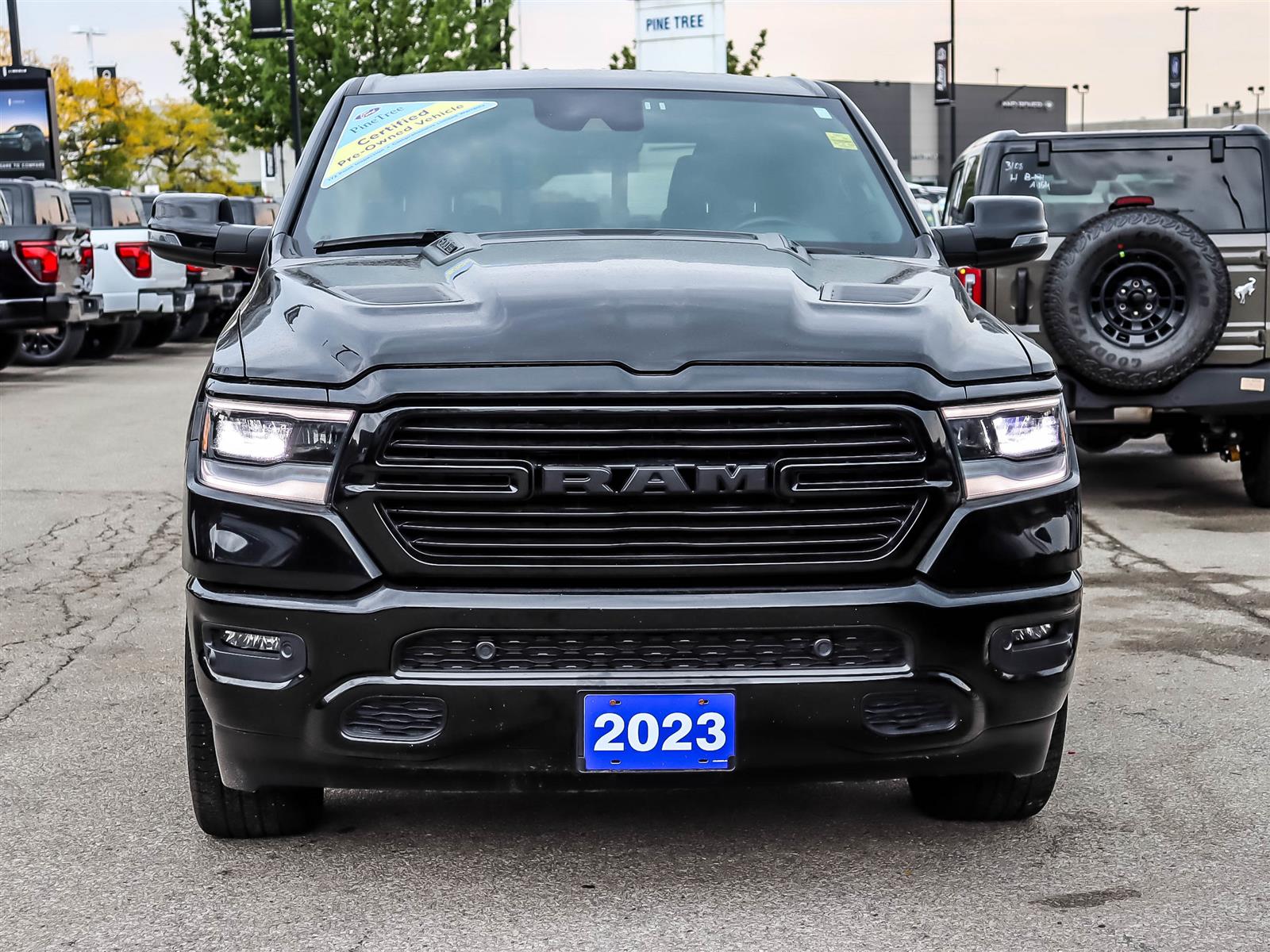 Ram RAM 1500 Crew Cab 4x4 (DT)
