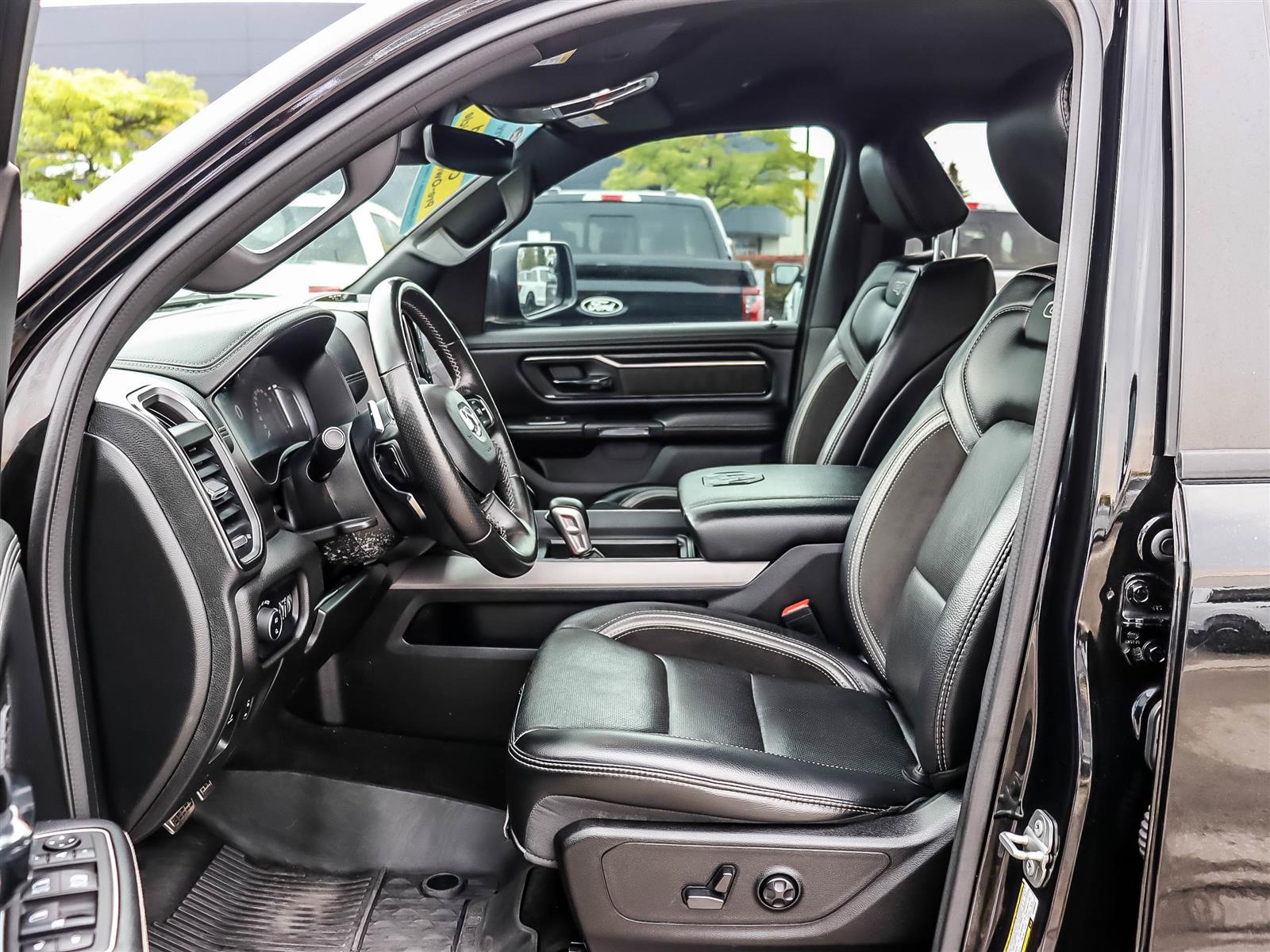 Ram RAM 1500 Crew Cab 4x4 (DT)