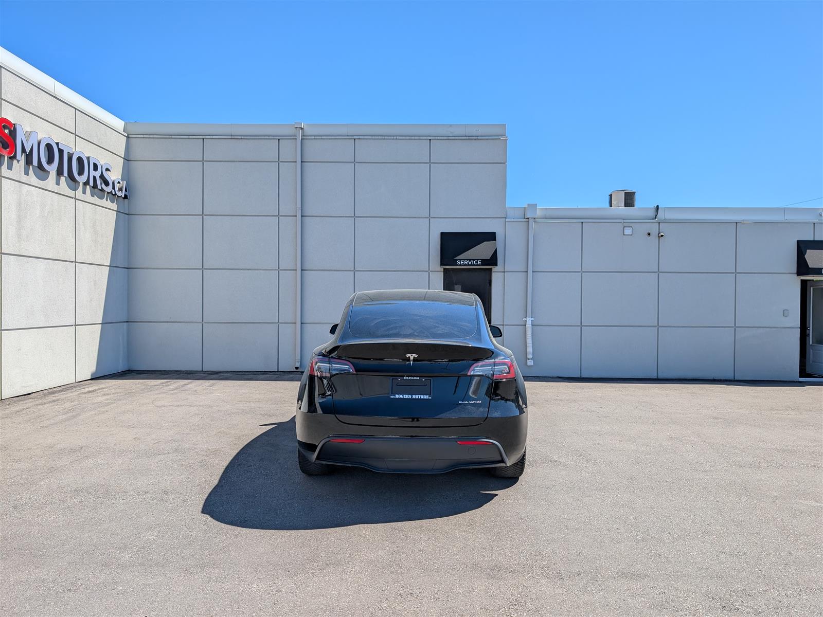 Tesla MODEL Y