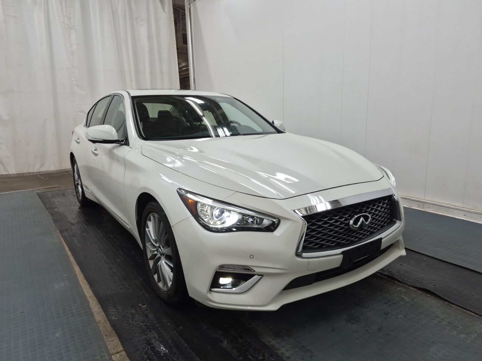 Infiniti Q50