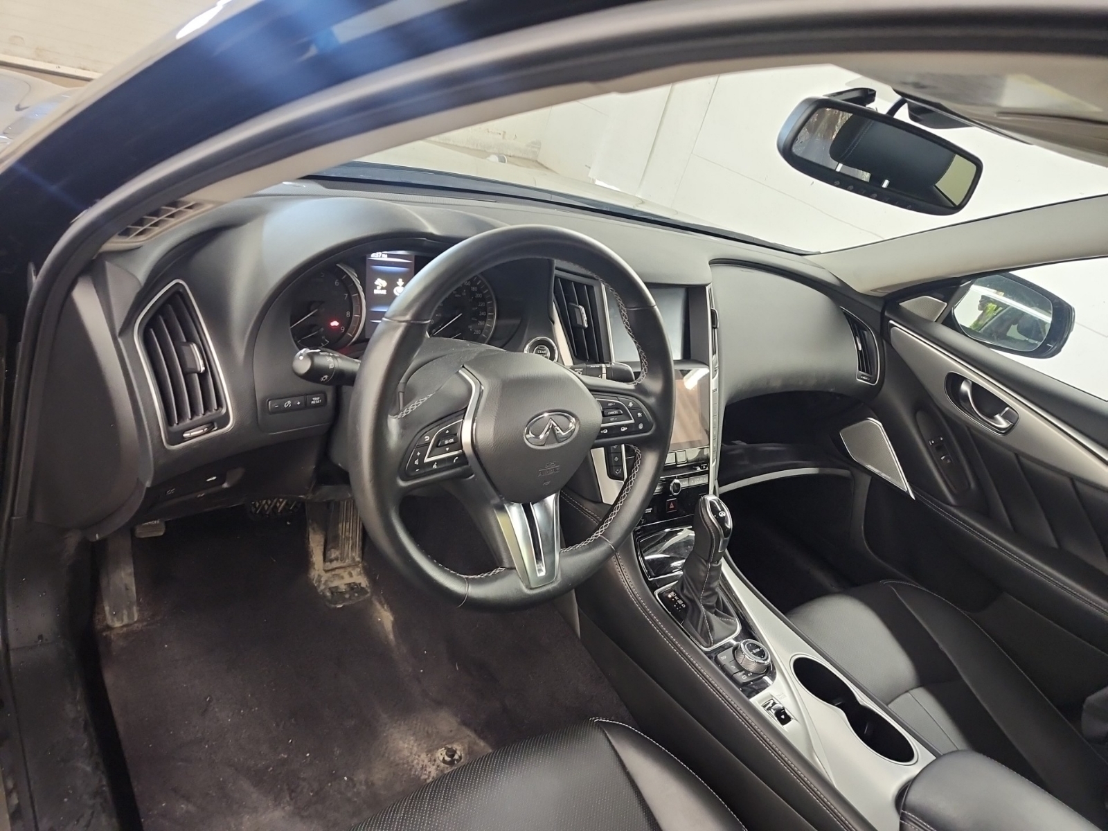 Infiniti Q50