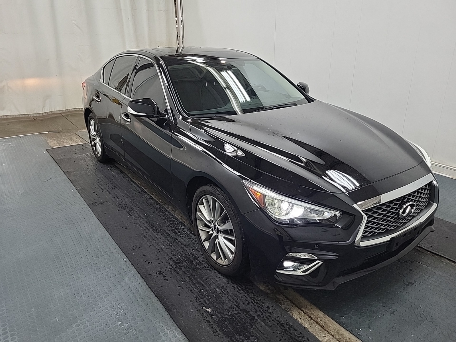 Infiniti Q50