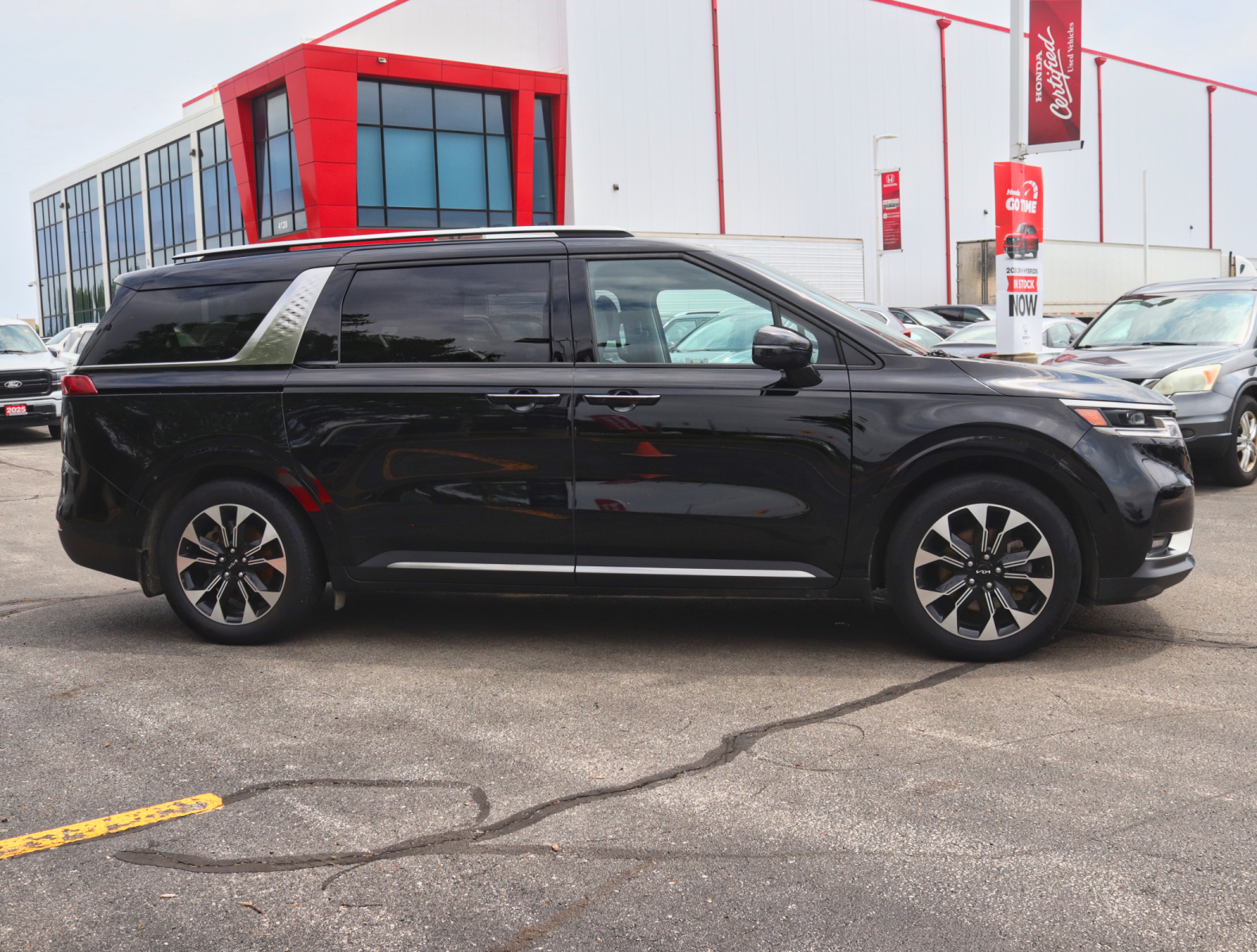 Kia CARNIVAL