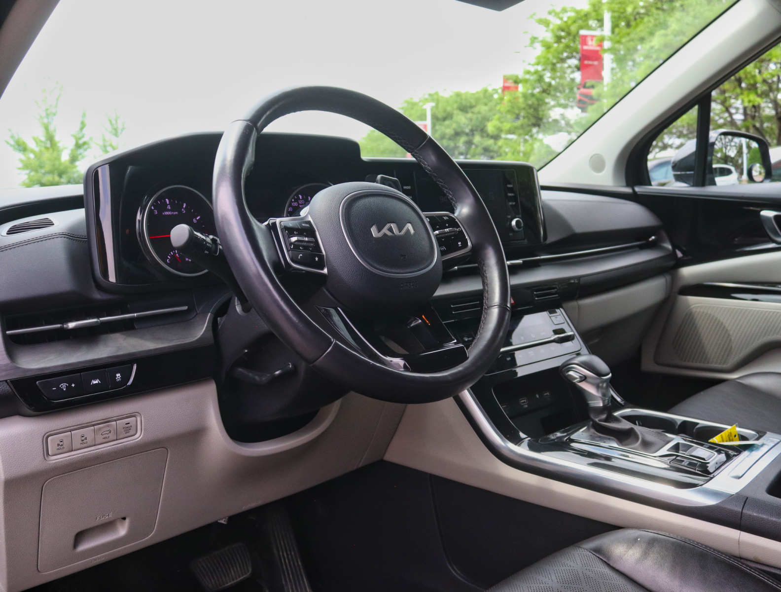 Kia CARNIVAL