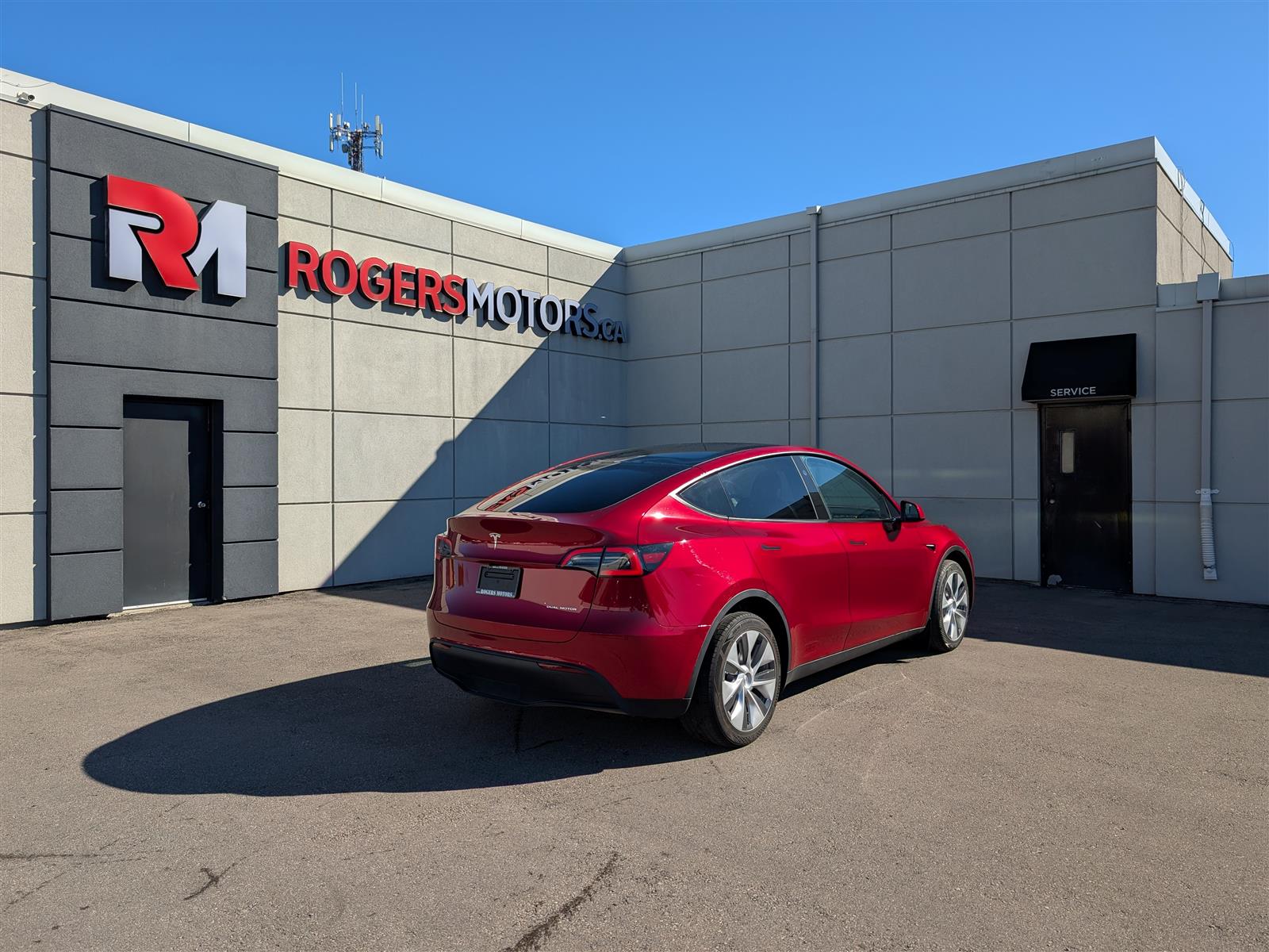 Tesla MODEL Y