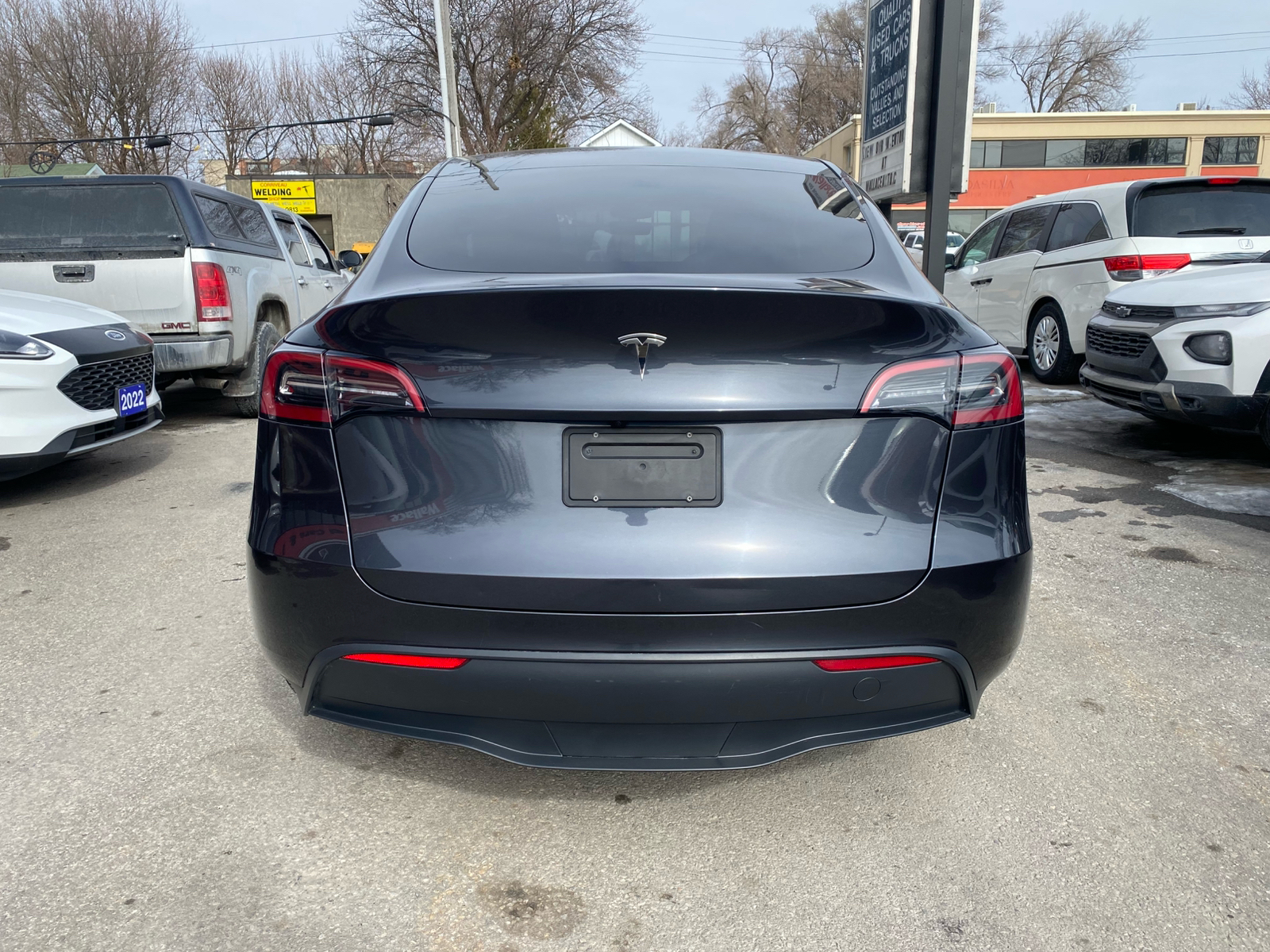 Tesla MODEL Y