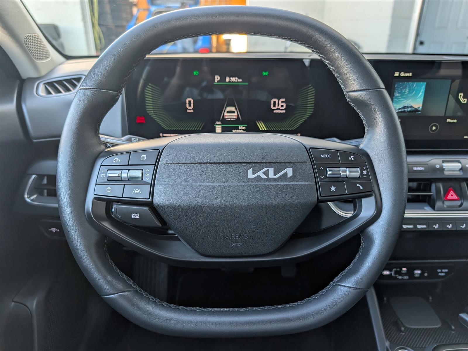 Kia K4