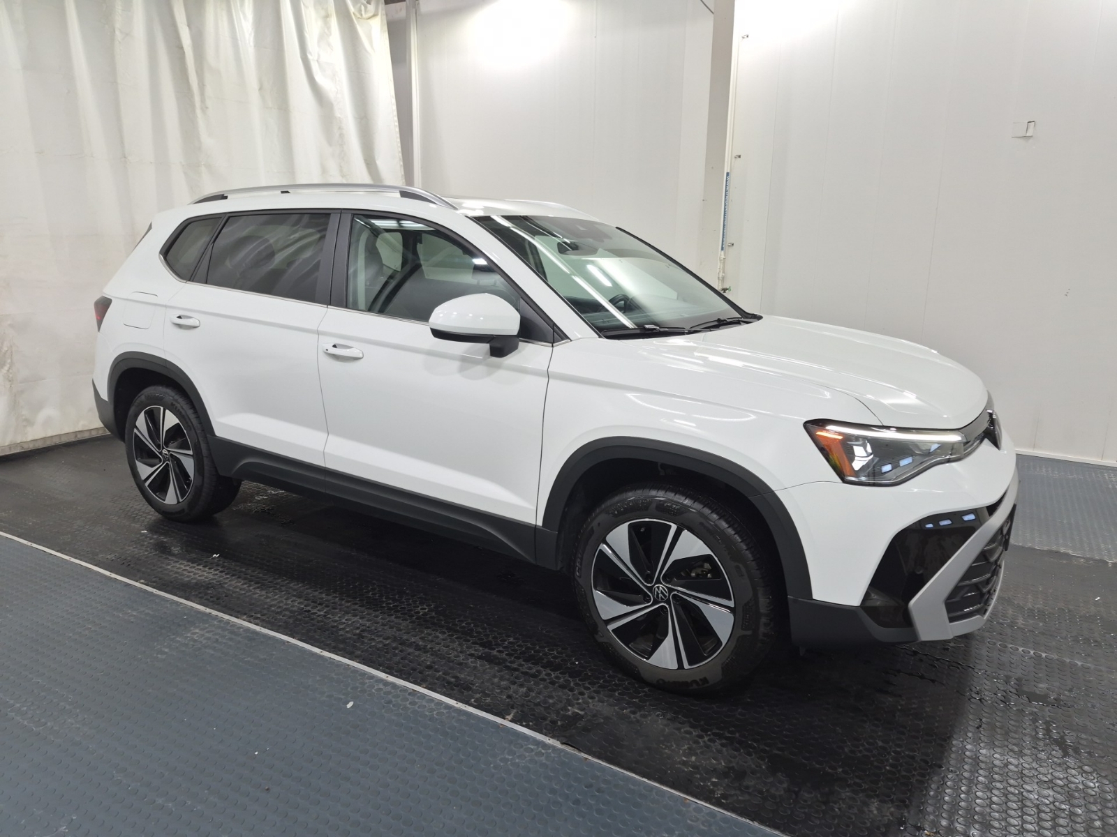 Volkswagen TAOS