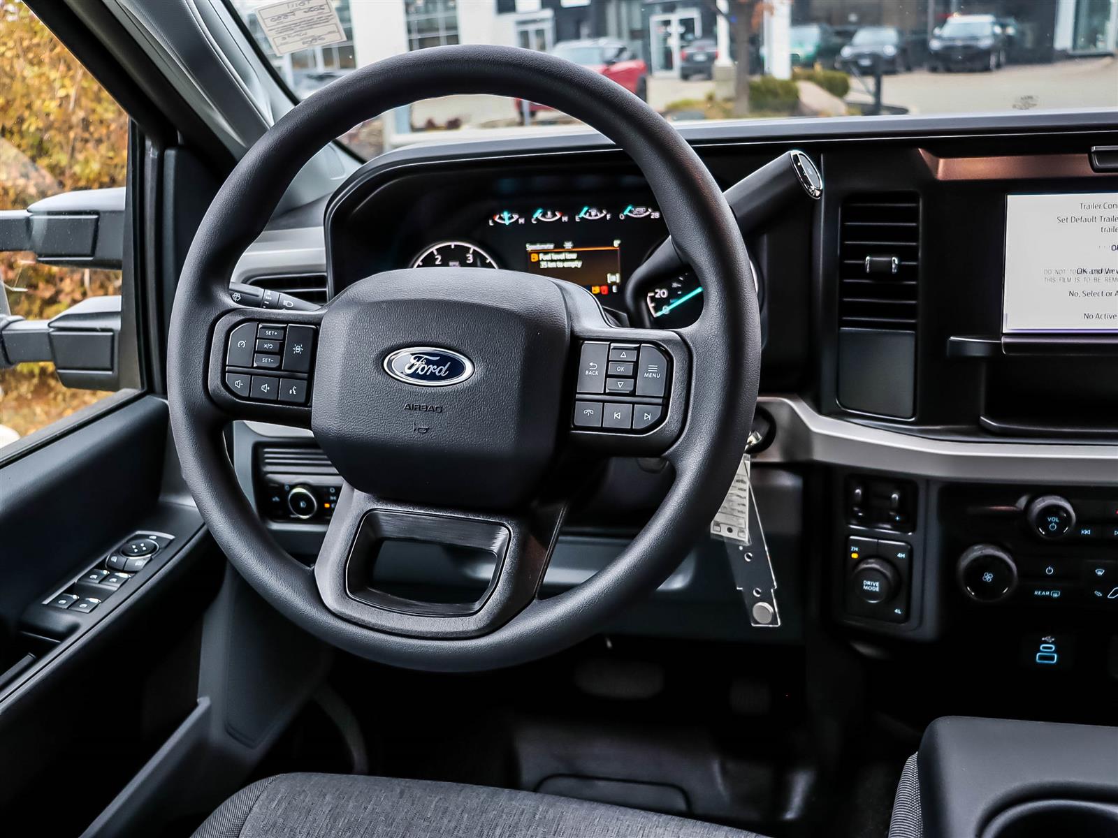 Ford Super Duty F-550 DRW