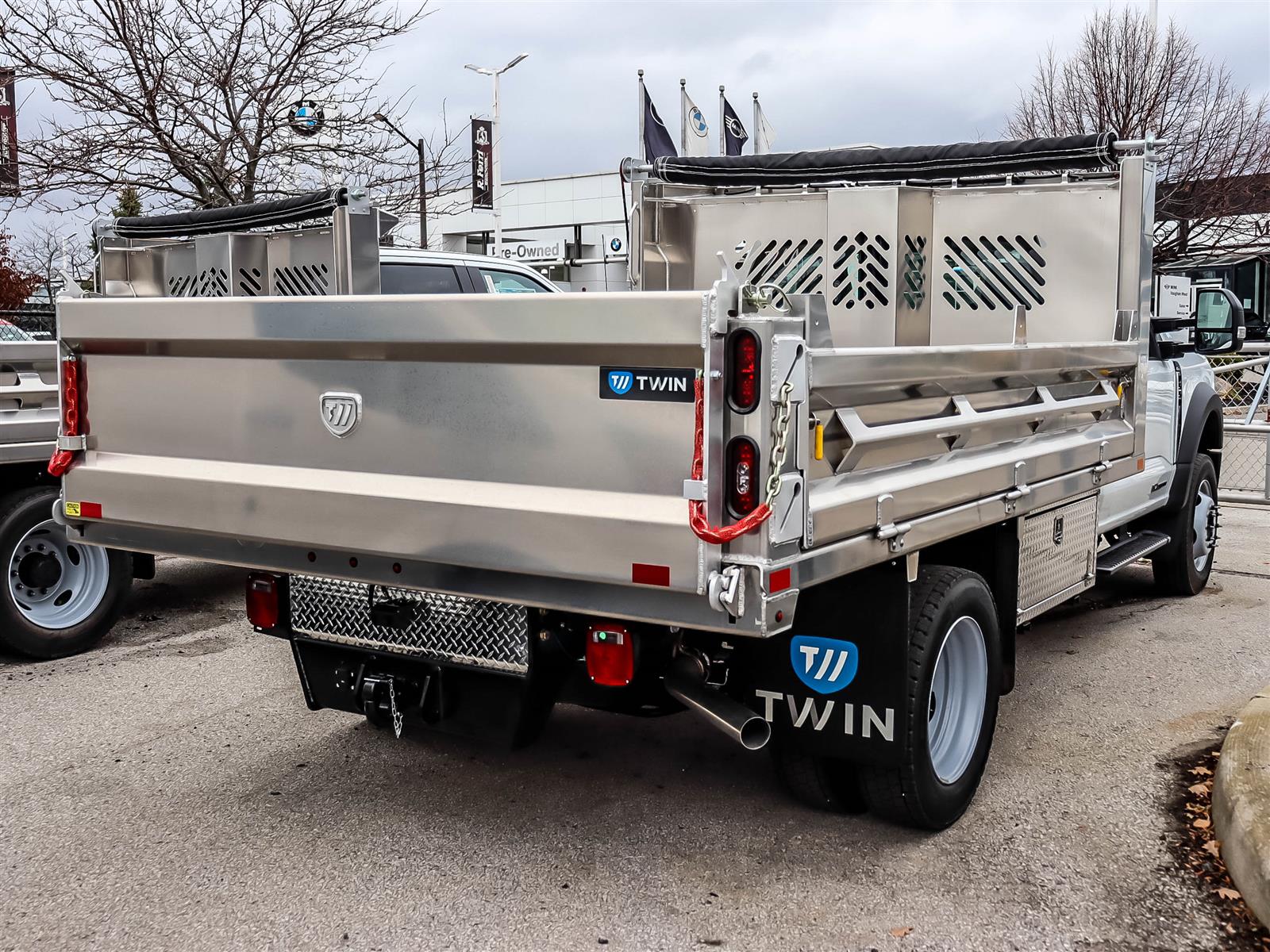 Ford Super Duty F-550 DRW