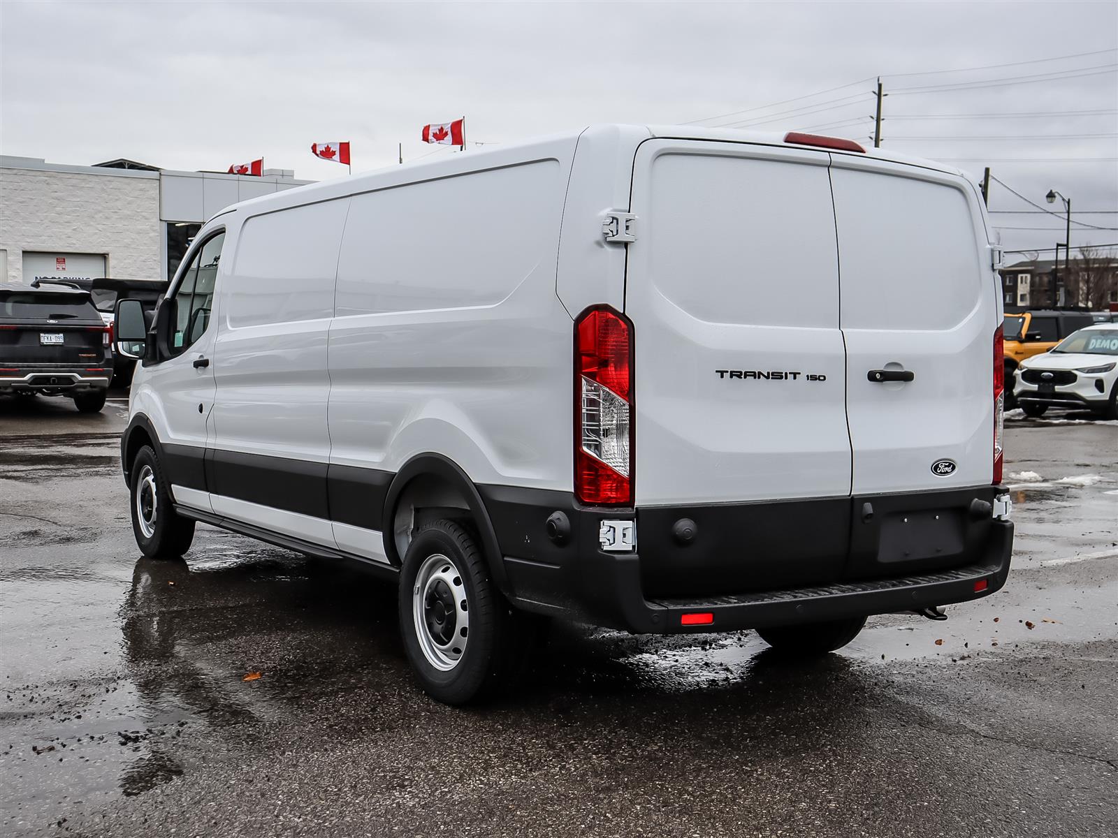 Ford Transit-150 Cargo