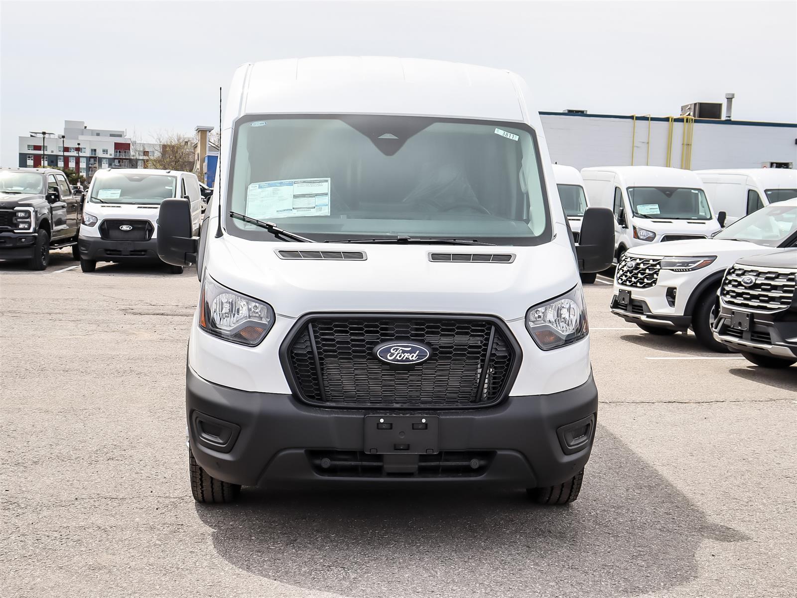 Ford Transit-250 Cargo