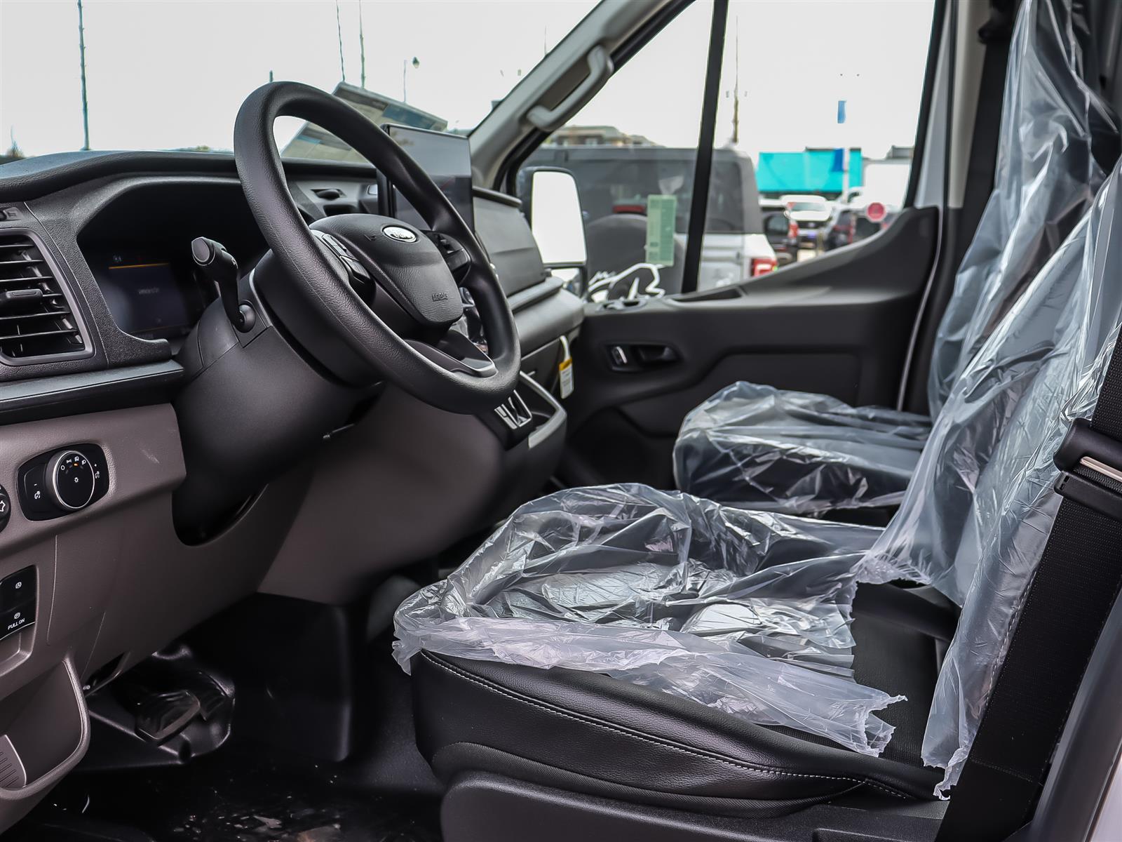 Ford Transit-250 Cargo